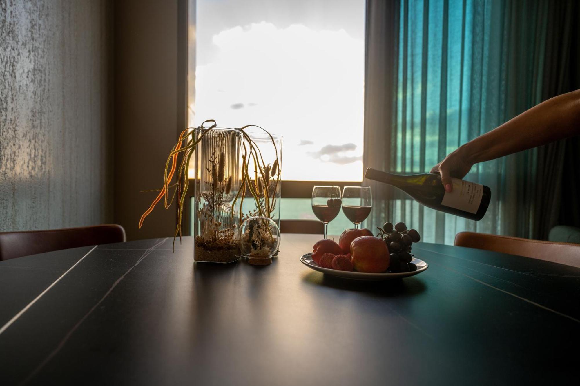 Panoramic Sea View Luxury Suite Netanja Exterior foto